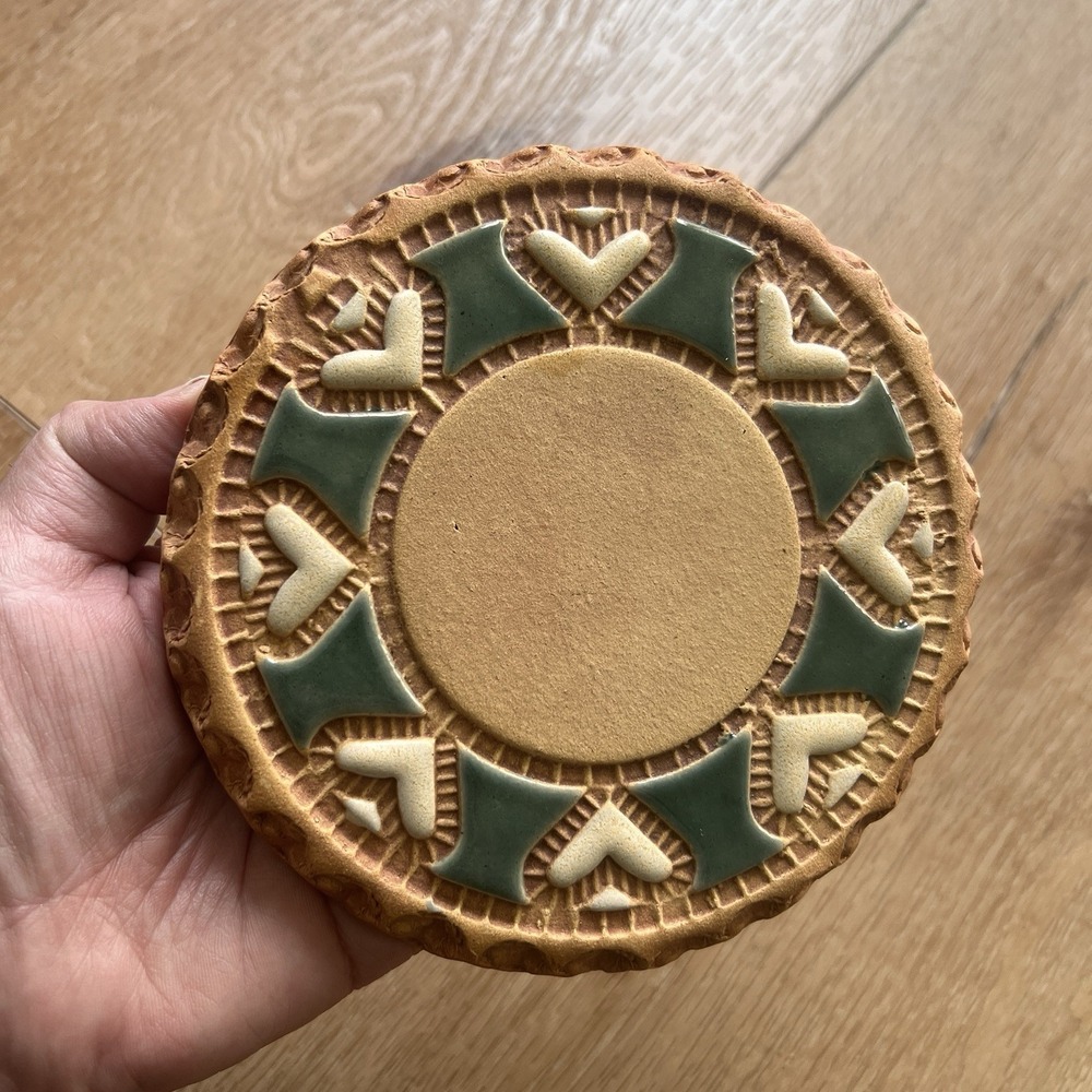 Nan Groves Decorative Hearts Bread Warmer Tile Wall Plaque Southwestern Signed